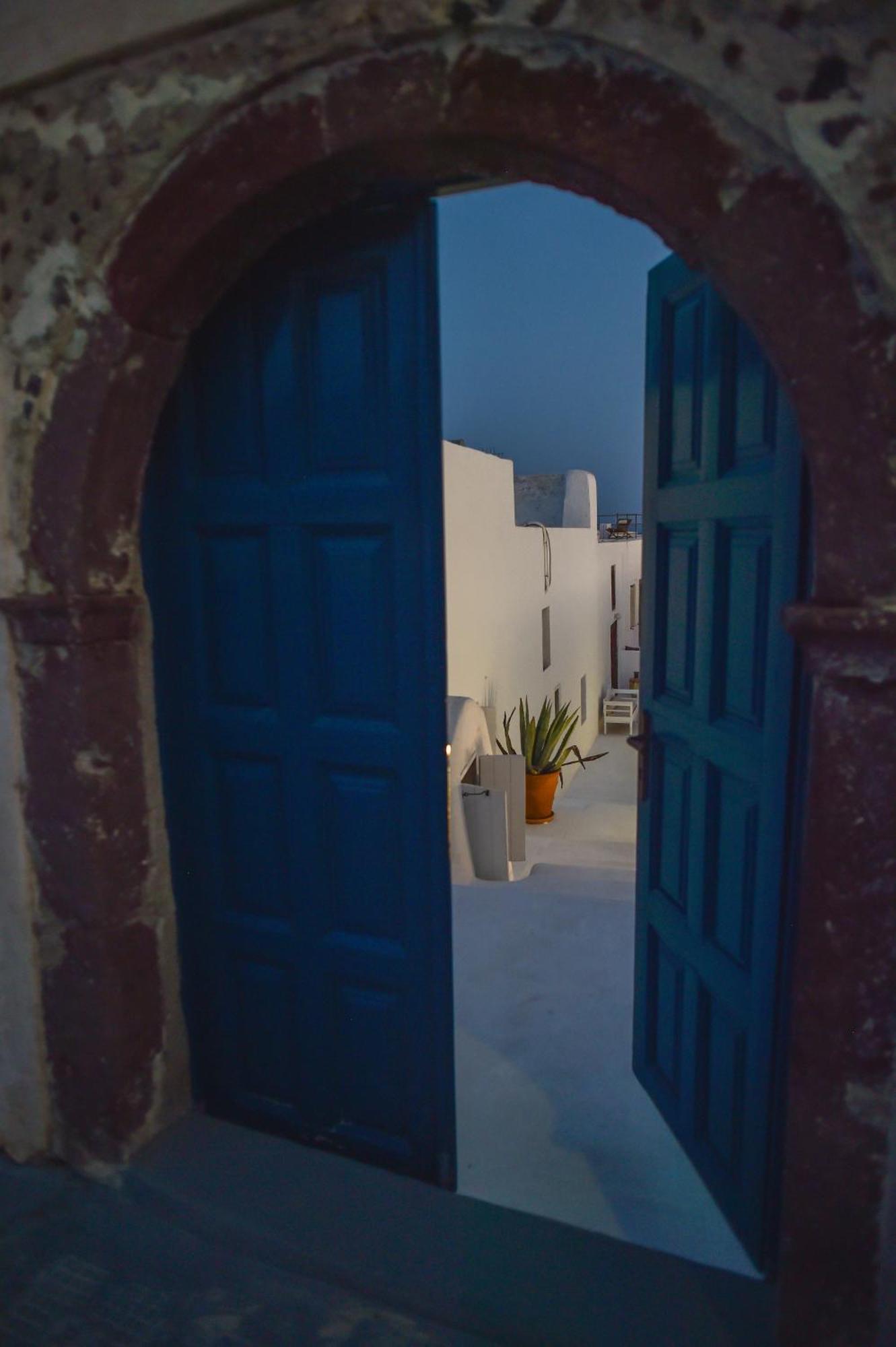 Art Canava Luxury Villas Fira  Exterior photo