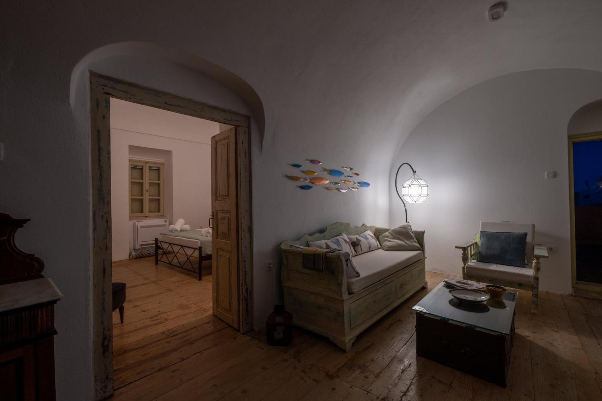 Art Canava Luxury Villas Fira  Exterior photo