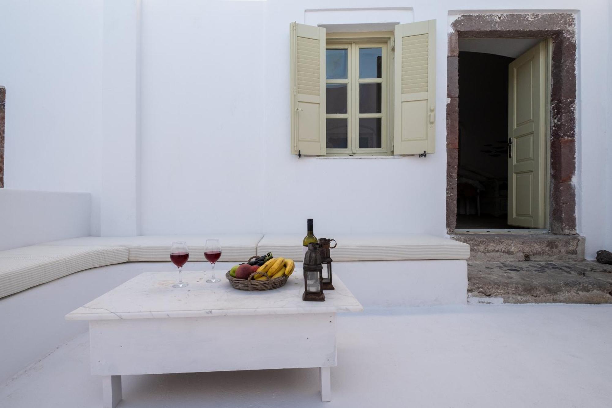 Art Canava Luxury Villas Fira  Exterior photo